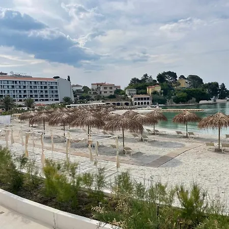 Penthouse Damjan Apartman Banjol